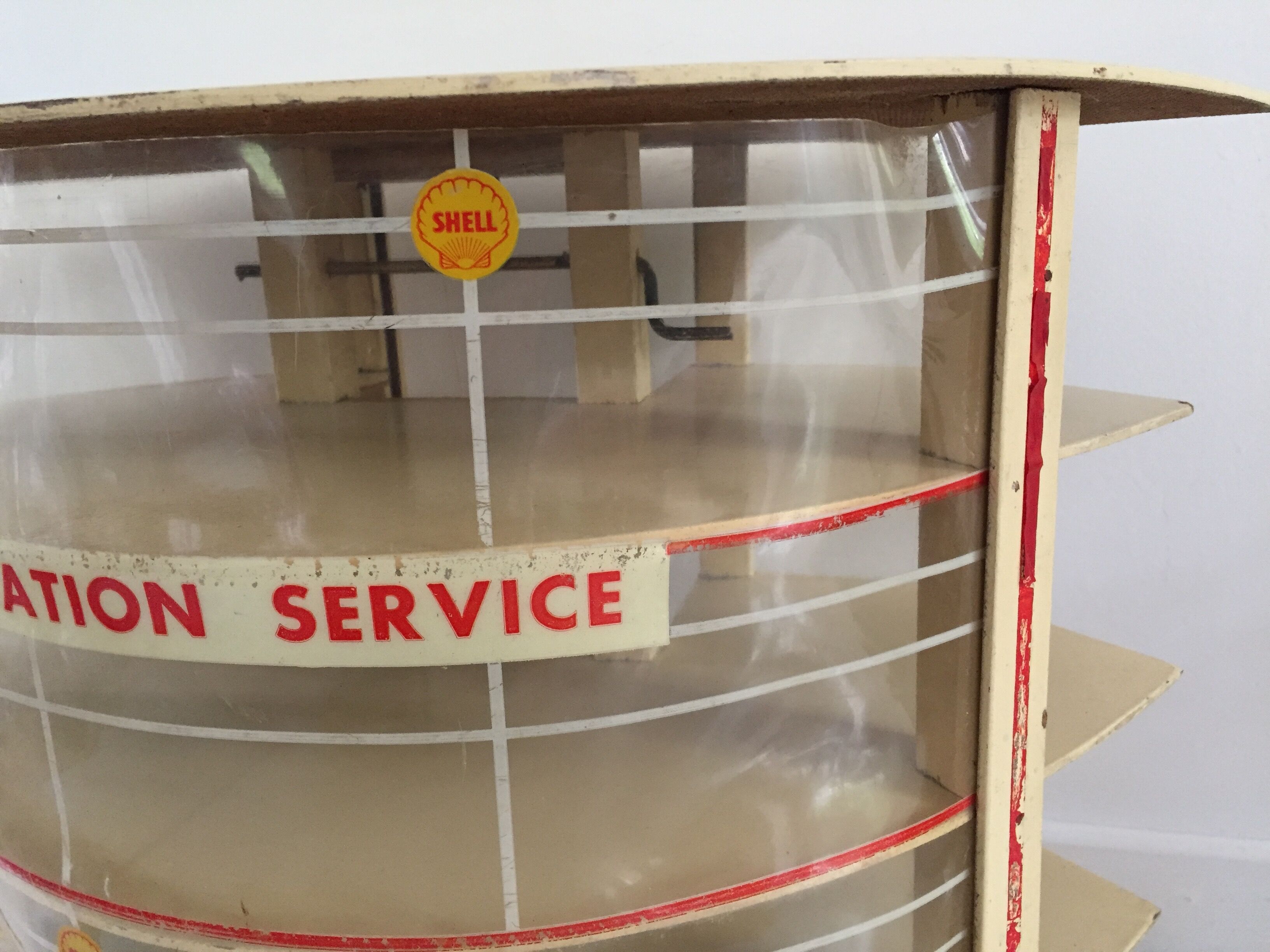 Garage vintage jouet car