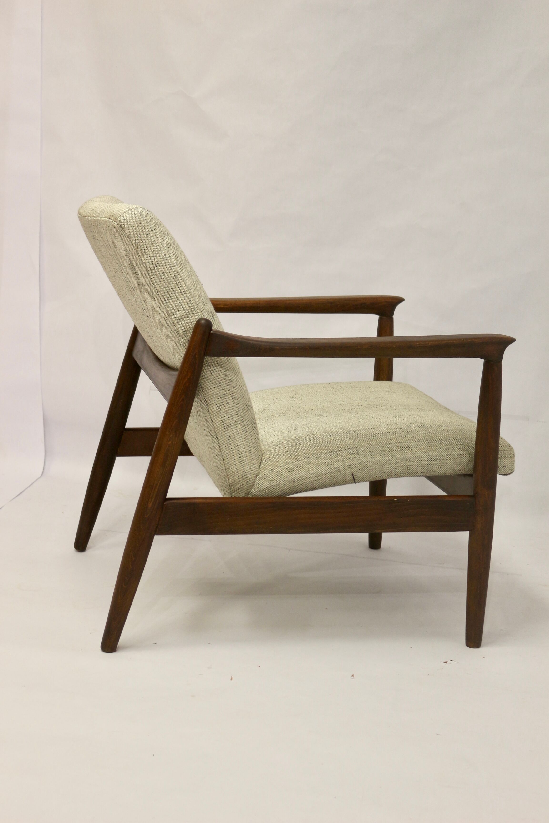 Armchair GFM-142 by Edmund Homa 1960s beige fabric.