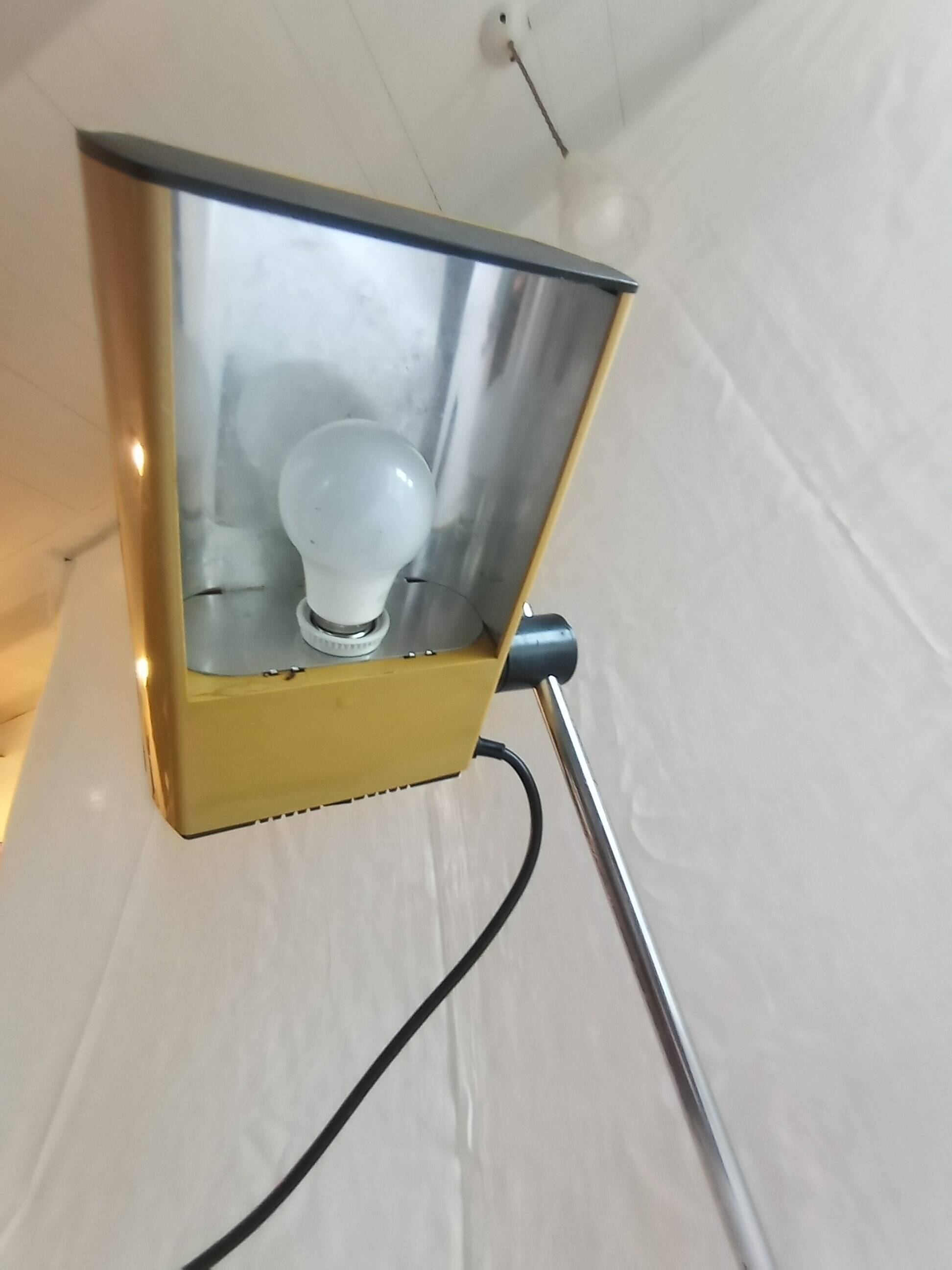 Desk lamp model Manade publisher "Samp Design" 1972-1978