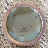 Set of stoneware plates