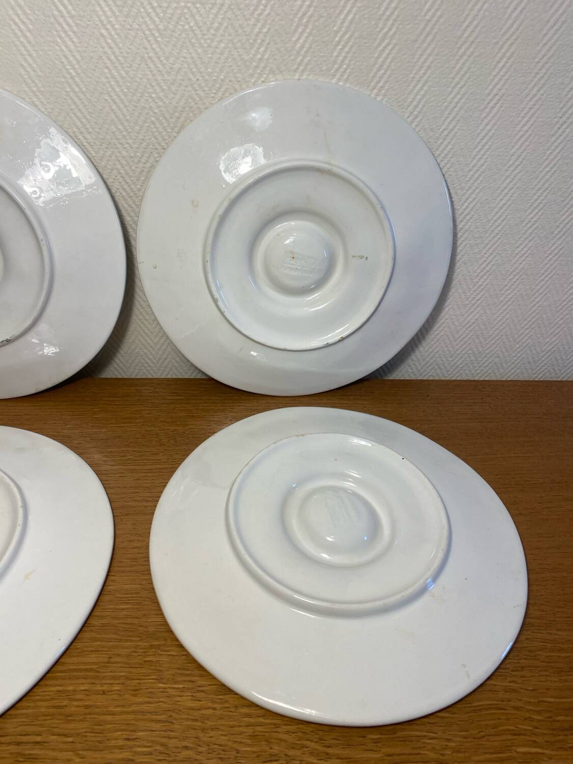 Vintage artichoke plates in majolica