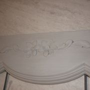 Porte manteaux en bois 4 patères fleurs gris