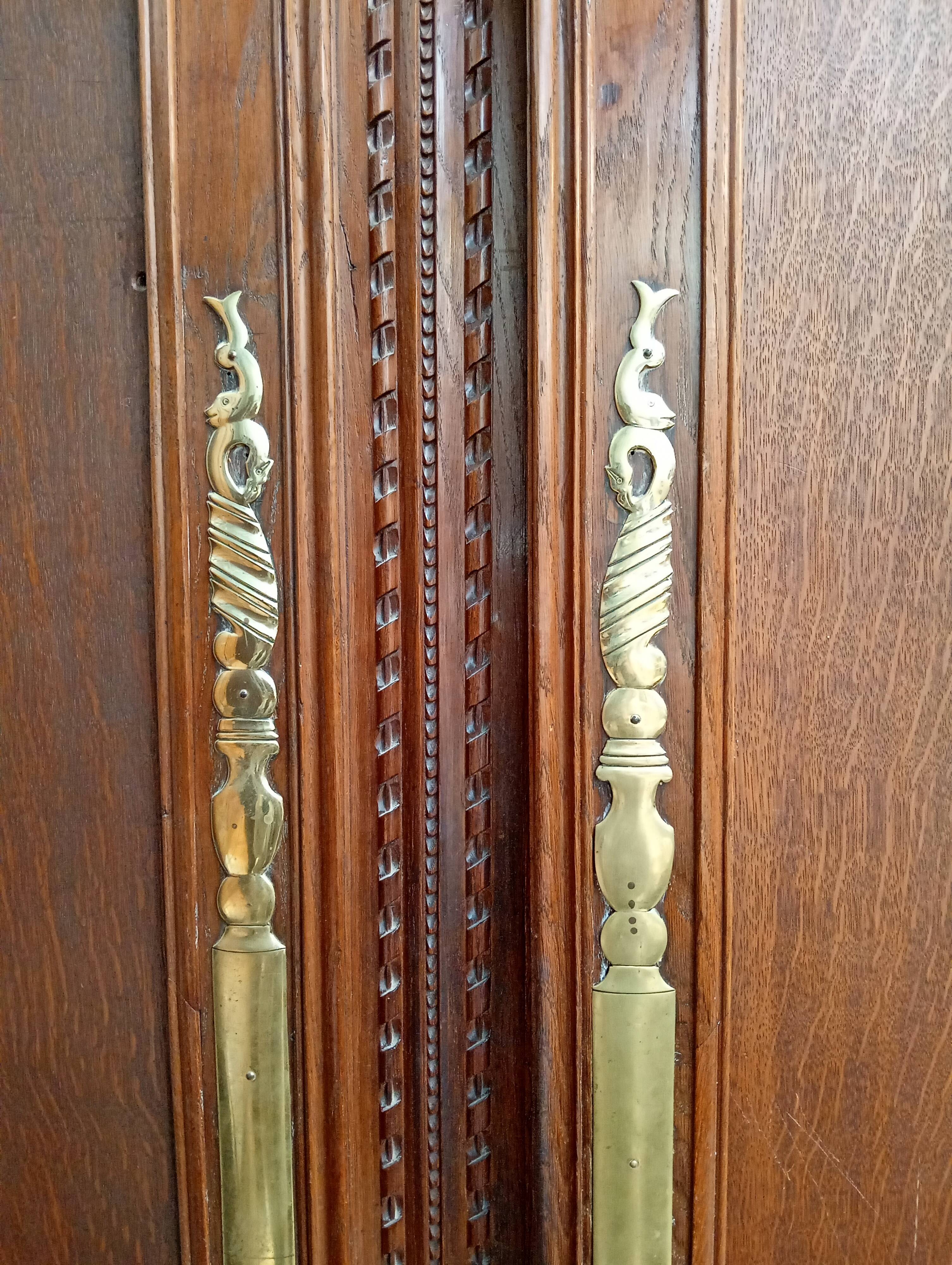 Grande armoire Normande sculptée – époque Louis XV - XVIIIe siècle