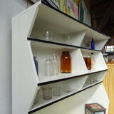 Grocery shelf counter