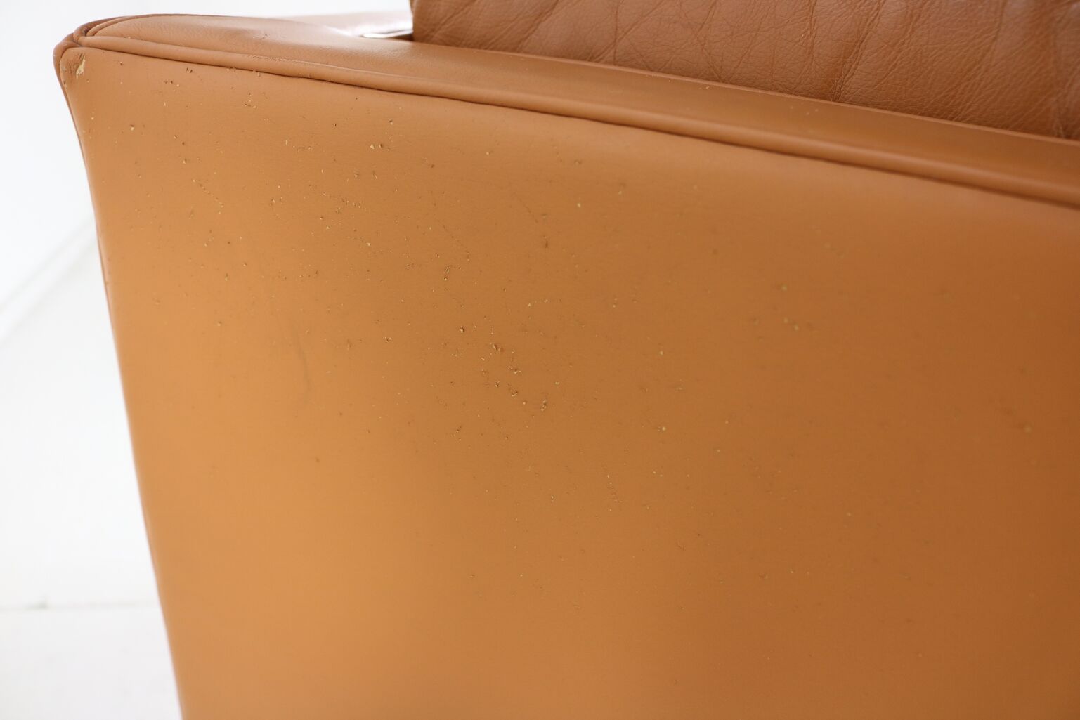 Dutch design three seater leather sofa by Artifort