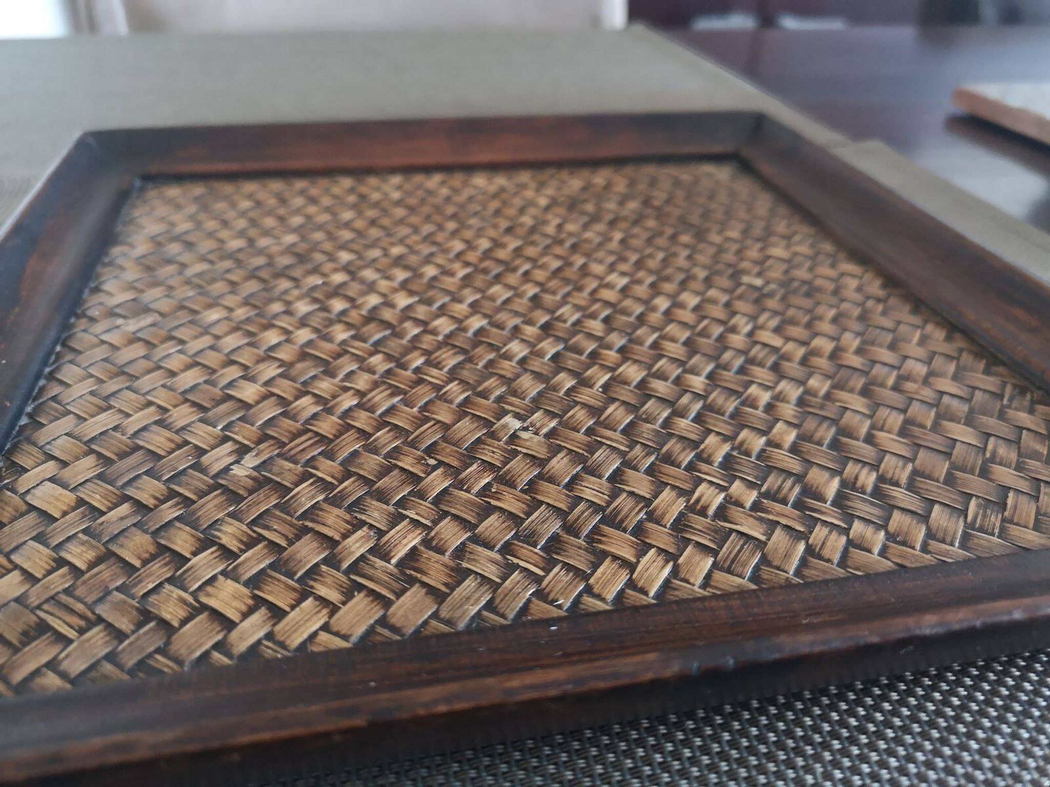 Tray in wood and woven rattan - 1st half of the 20th century