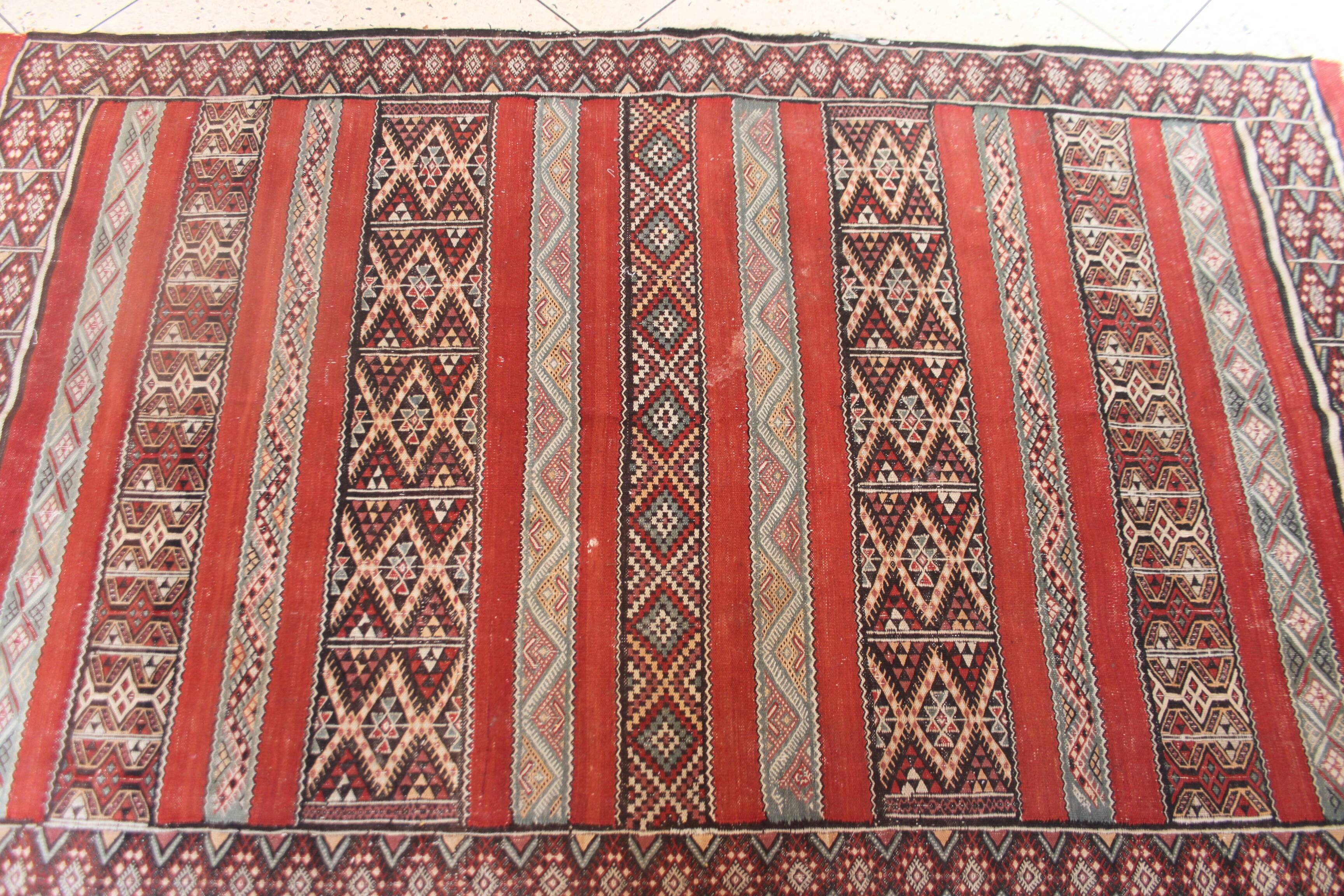 Former killim of the 1930 - 126 x 207 cm