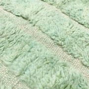 Tapis berbère marocain Beni Ouarain vert d'eau à motifs gravés 2,45x1,57m