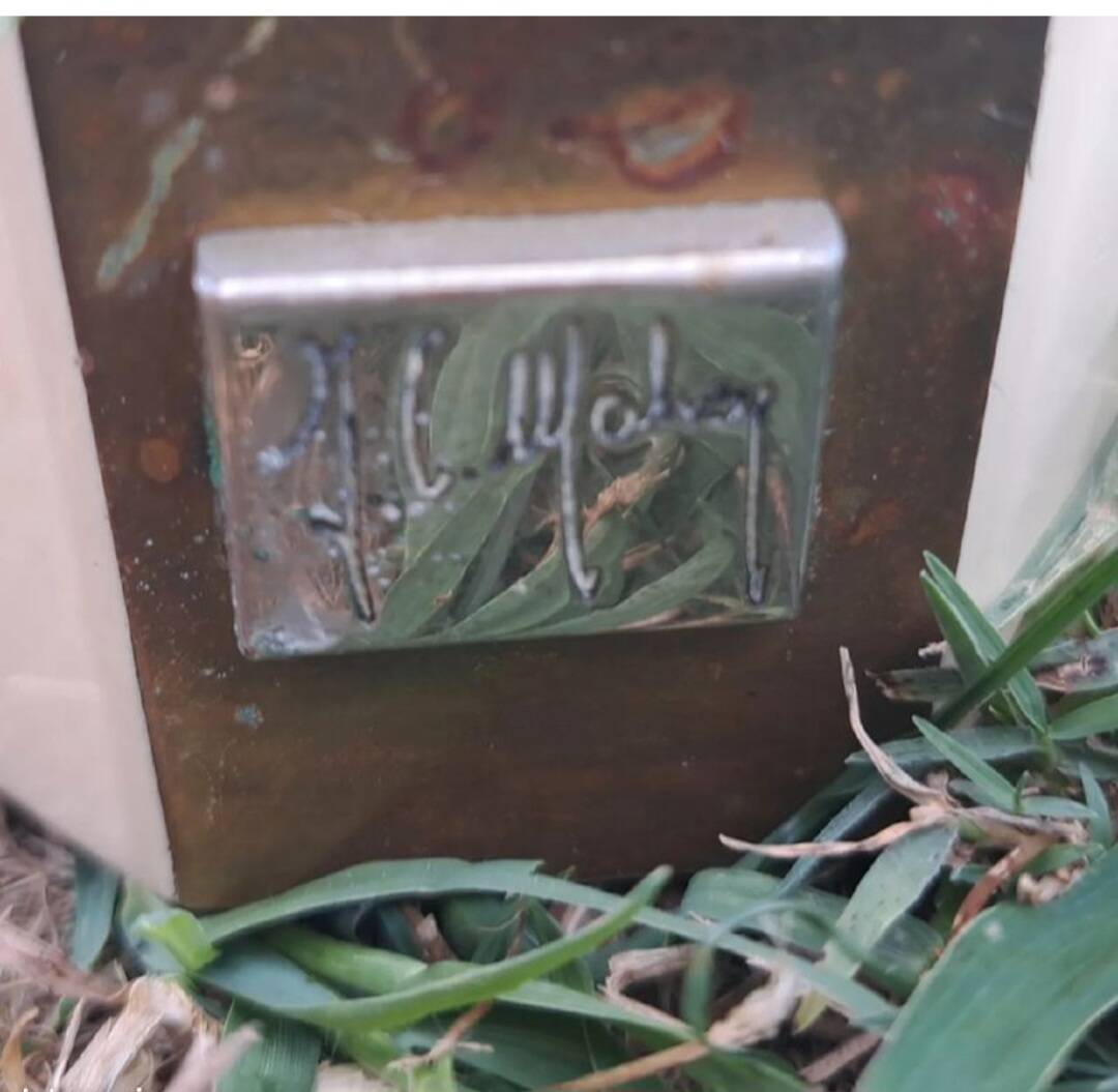 Vintage coifuse. Year 1970. Jean Claude Mahey.