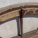 Opening half moon window