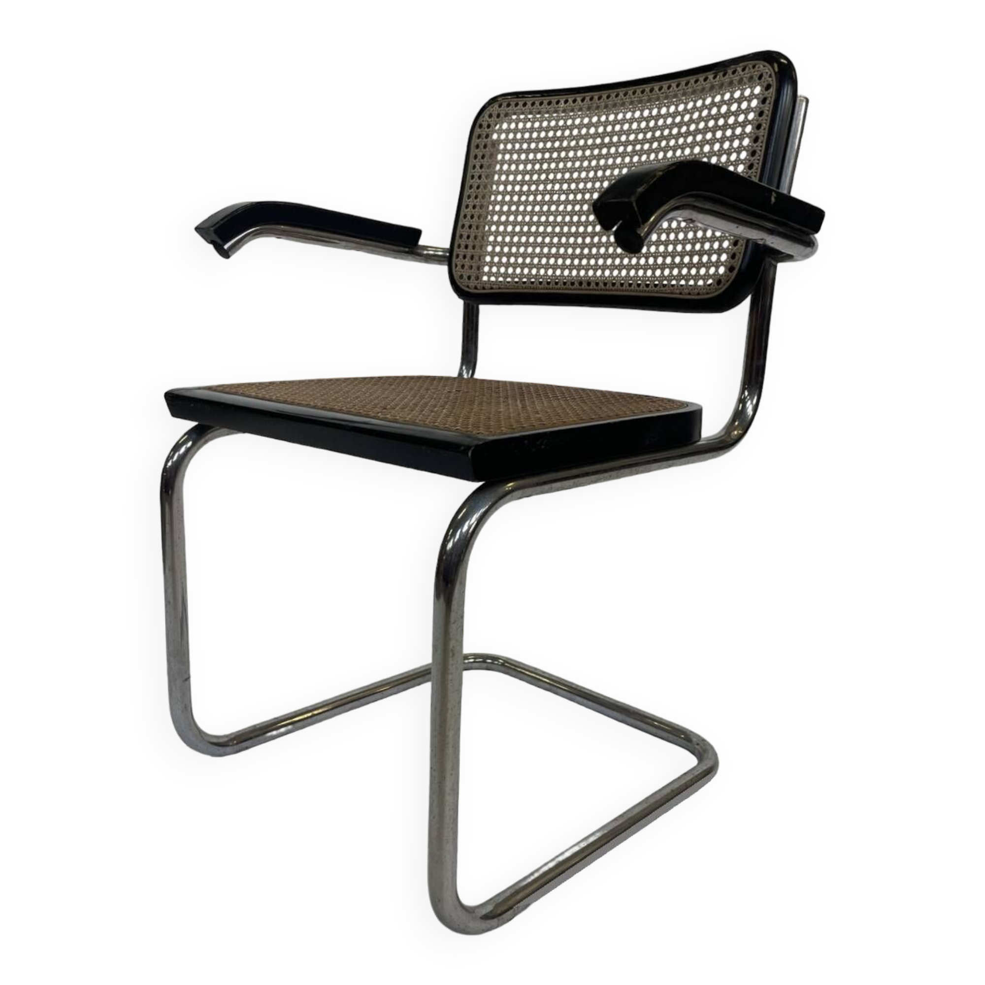 Chaise Cesca B64 avec accoudoirs by Marcel Breuer Design en noir