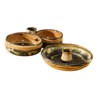 Lot de 2 bougeoirs en poterie vernissée signés