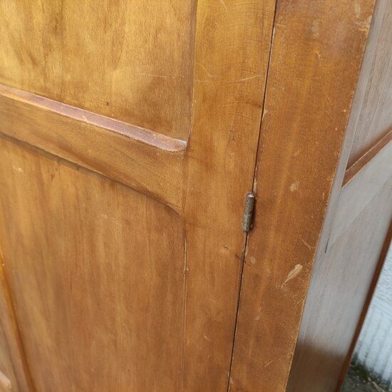 Parisian wardrobe, linen