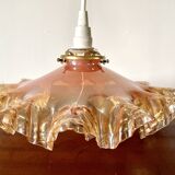 Suspension drapée verre irisé rose
