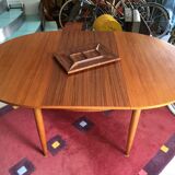 Scandinavian round table has extensions 4-8 pers møbelfabrik