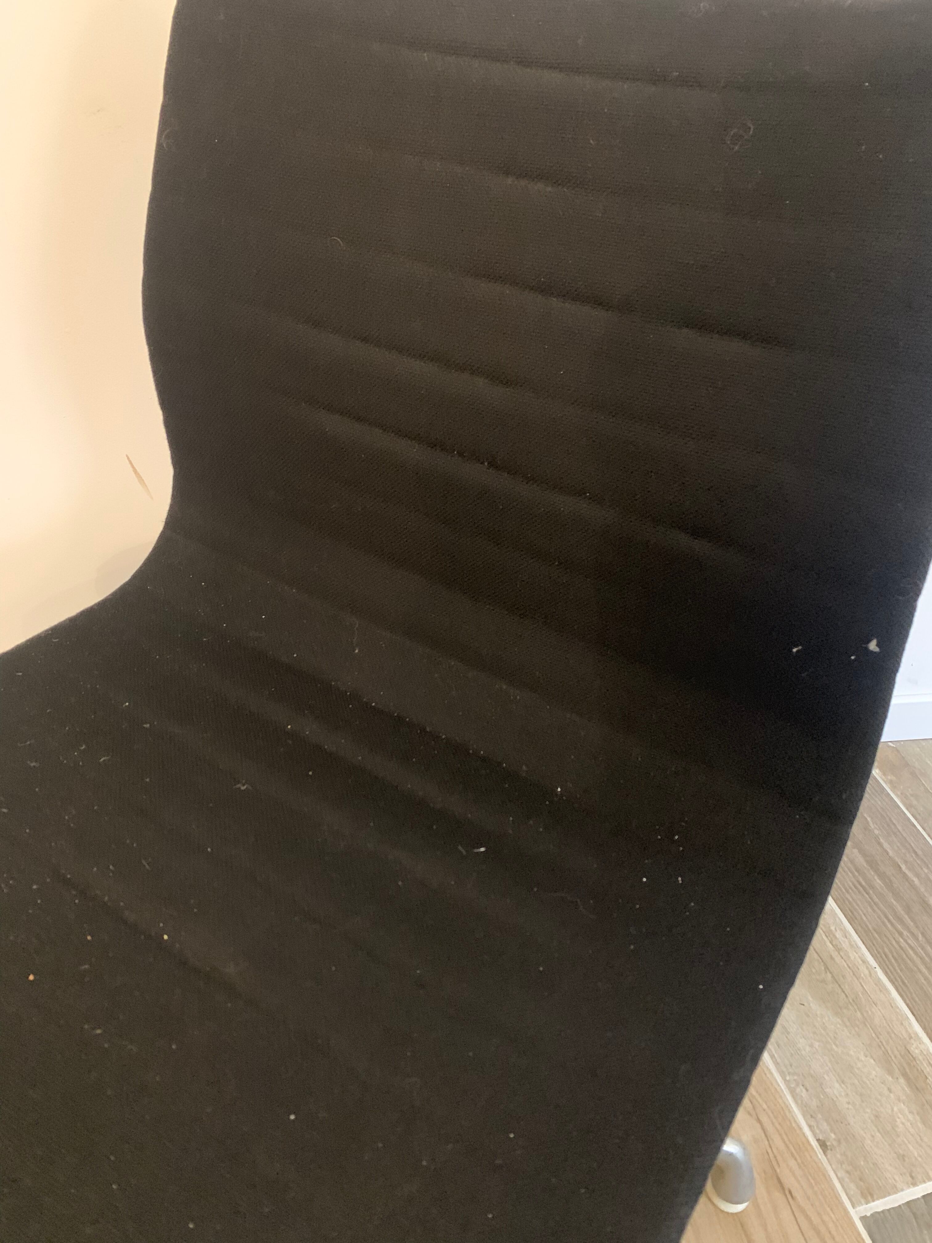 Charles & Ray Eames swivel chair mod EA106 Herman miller