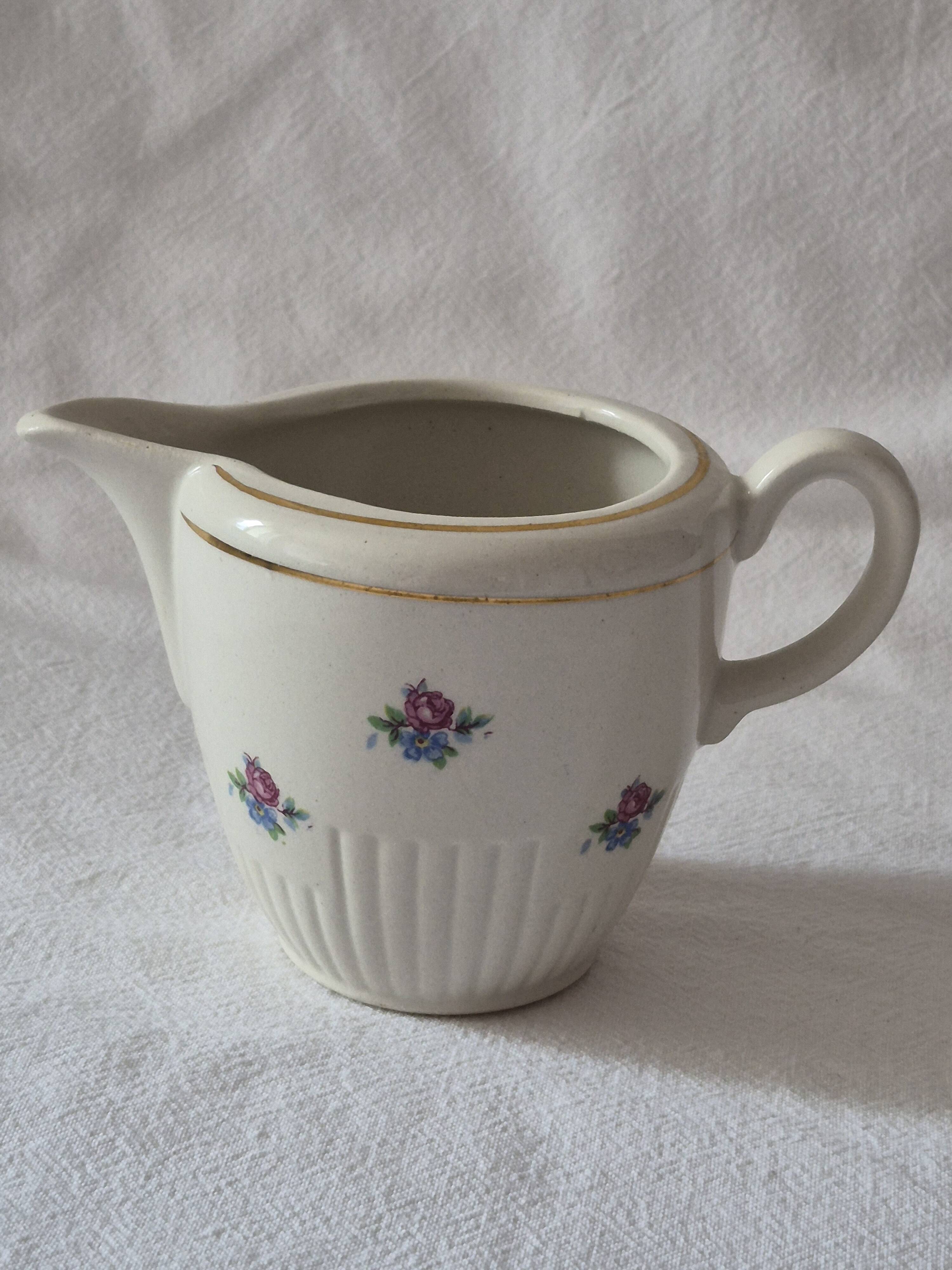Cream jug half-porcelain Lunéville Keller and Guerin A586