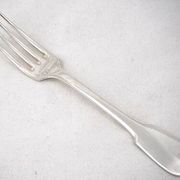 Christofle Cluny, 8 table forks, 20.5 cm, silver-plated metal, excellent condition.