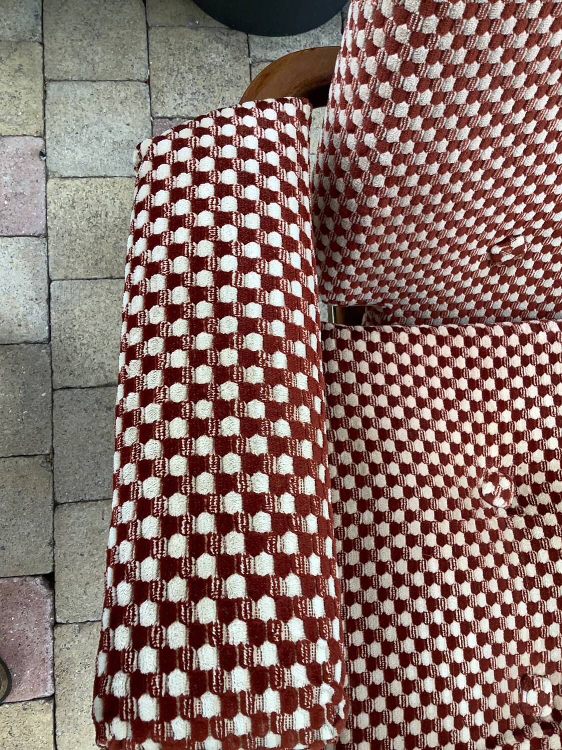 Baumann 70s velvet relax armchair
