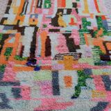 Tapis marocain berbère boujad multicolore moderne