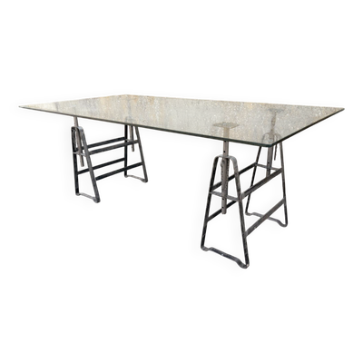 Grande table industrielle vintage en verre avec tréteaux métalliques réglab
