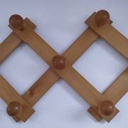 Solid pine crossbar coat rack from the 90s