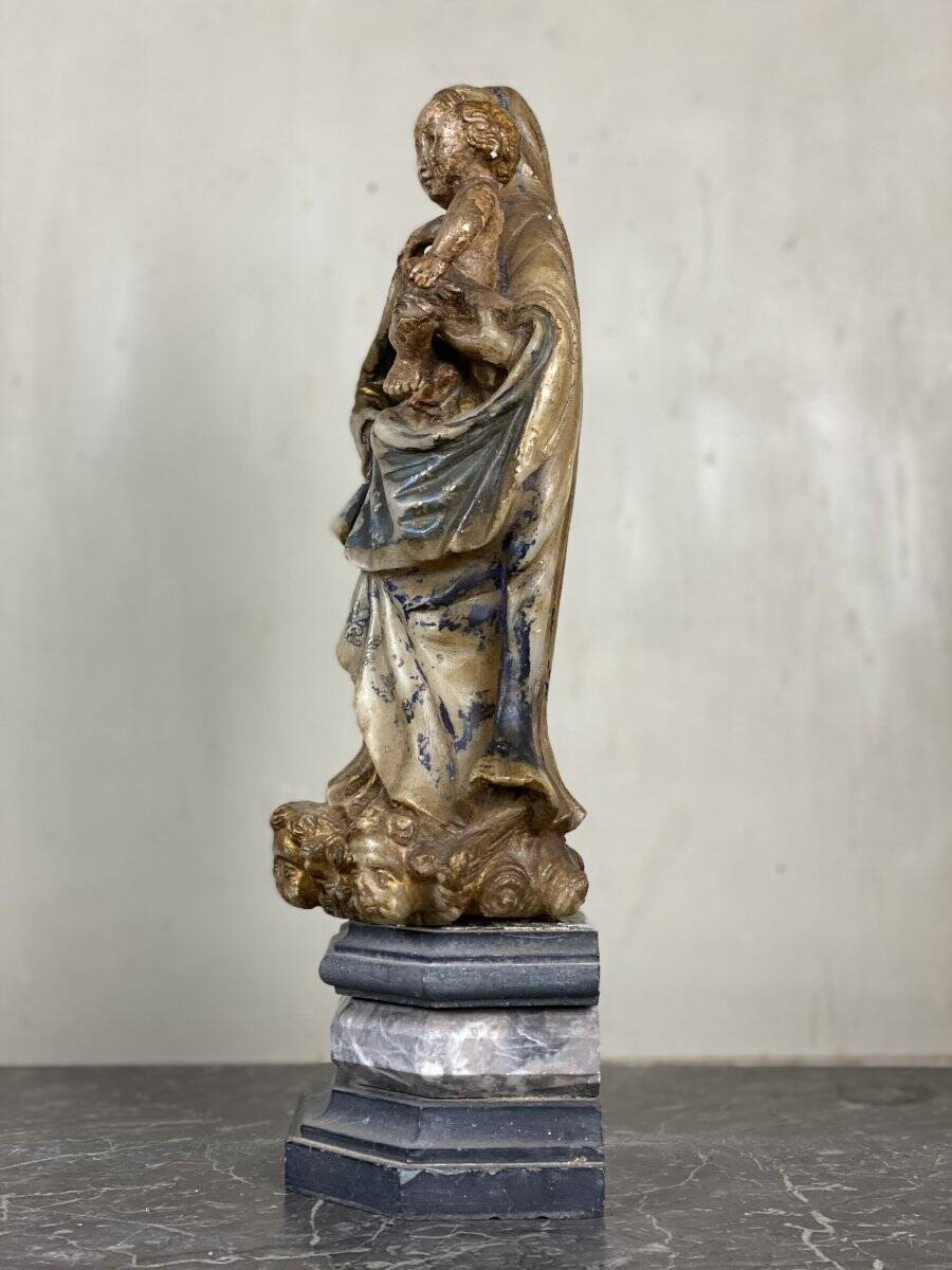 Vierge à l’enfant en albâtre, trace importante de polychromie, Flandre XVIème siècle