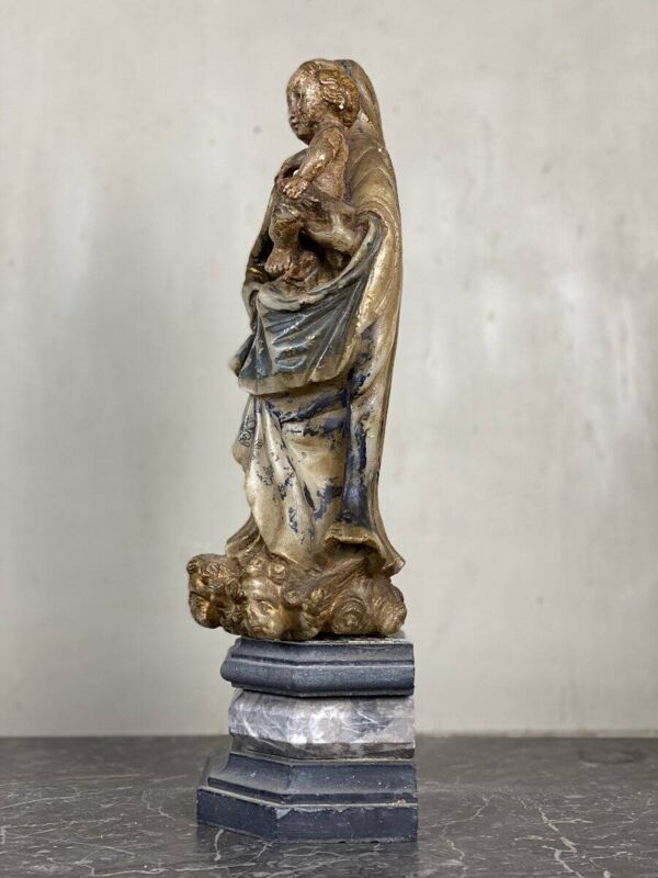 Vierge à l’enfant en albâtre, trace importante de polychromie, Flandre XVIème siècle