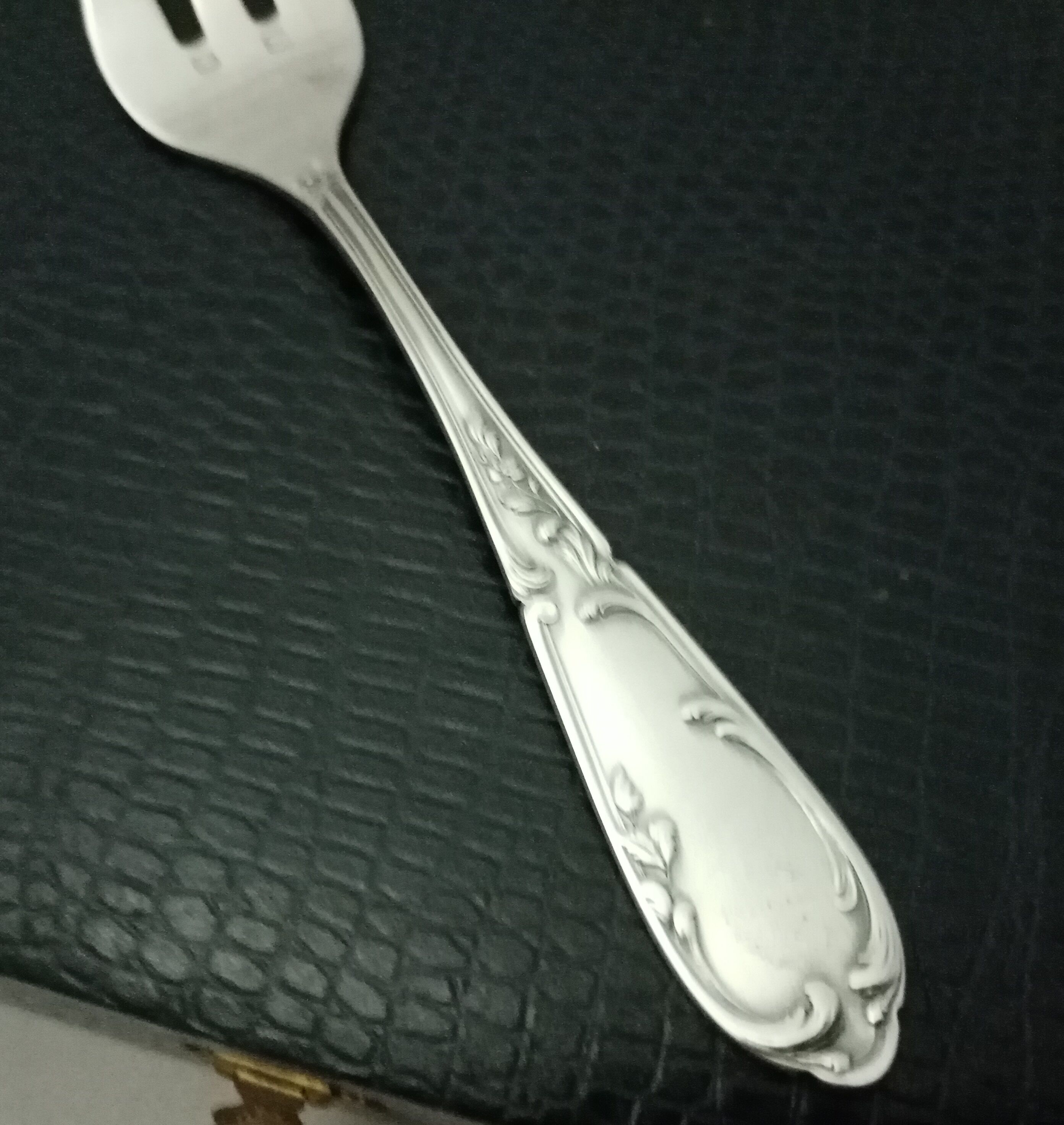 Housewife SFAM model Chambly rocker Louis XV silver metal wooden box