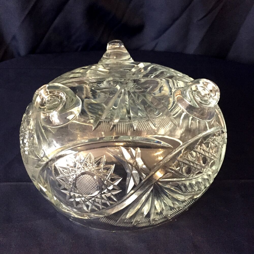 Cup or empty pocket on foot crystal size bohemian size