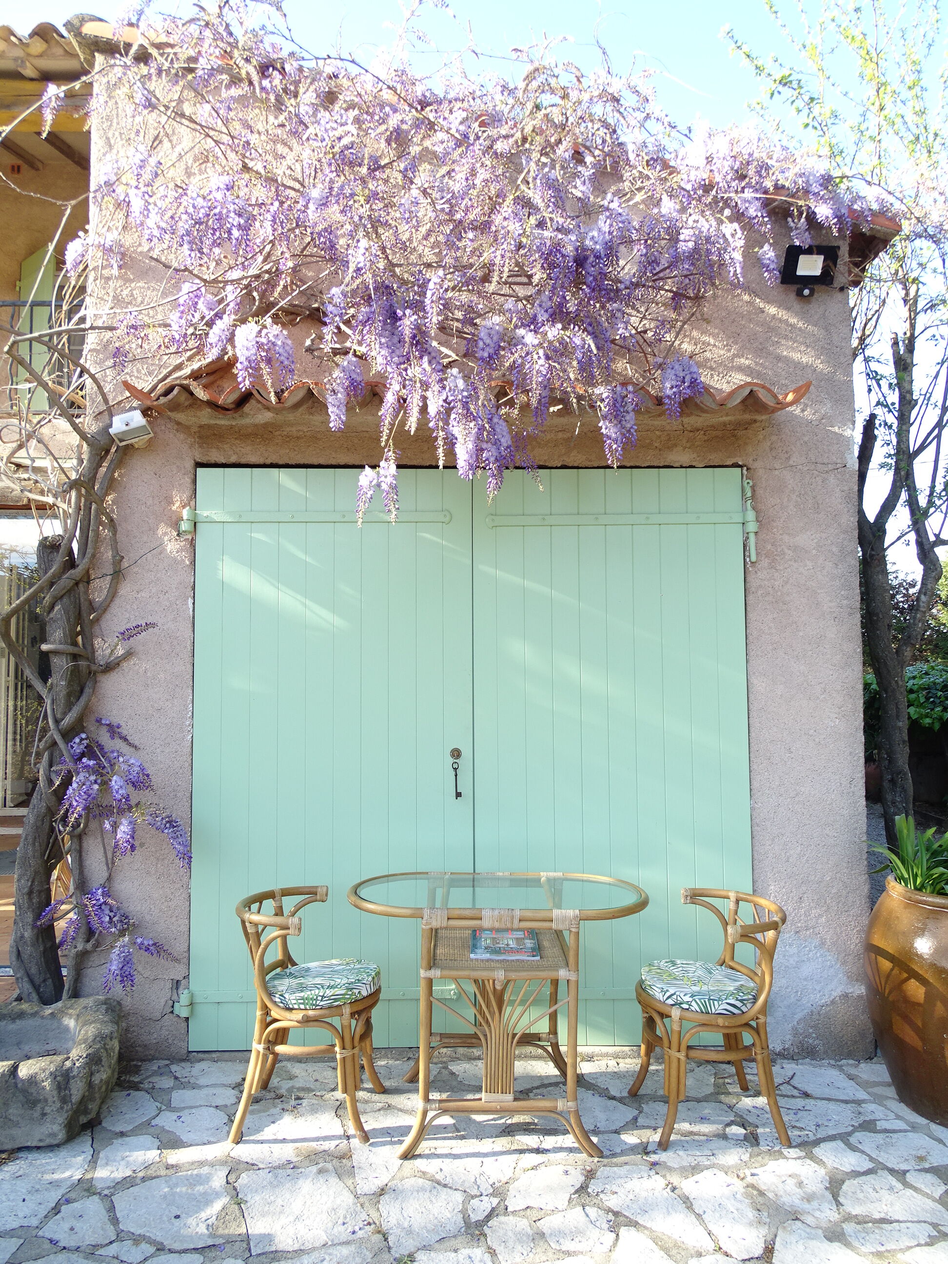 Ensemble table & chaises en rotin