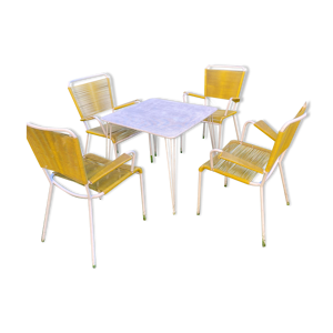 Salon de jardin vintage
