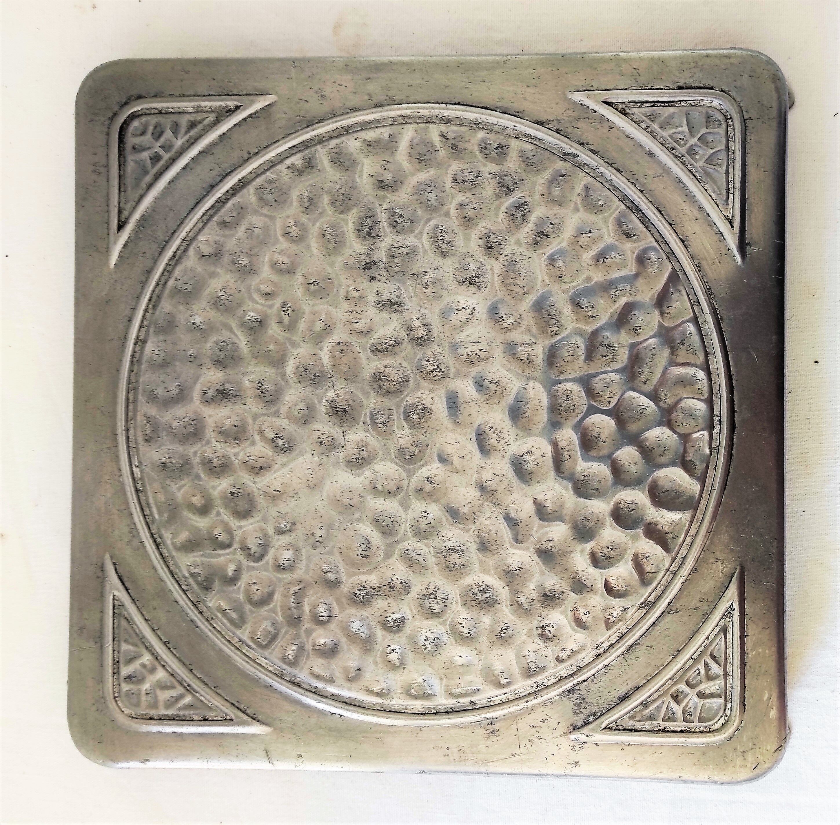 Aluminium dishes 1900/1930