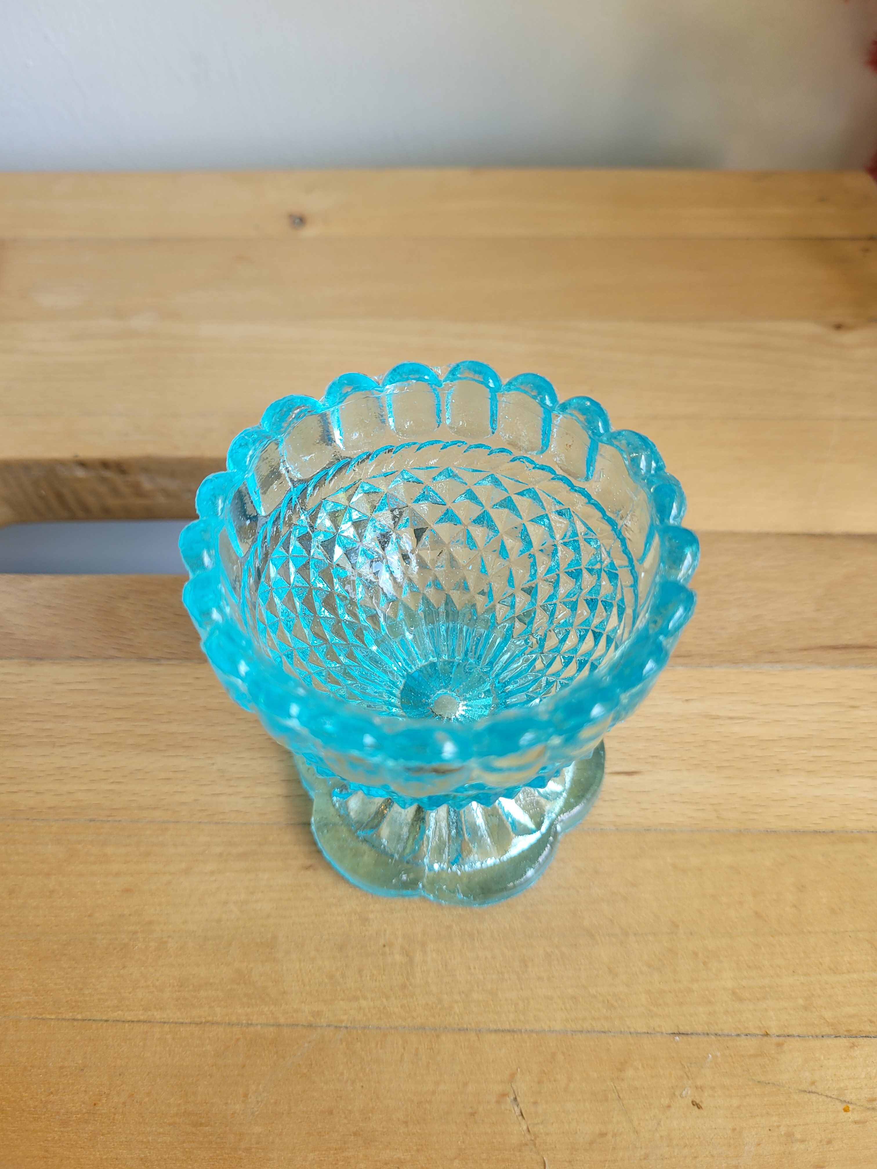 Blue glass shell diamond tips