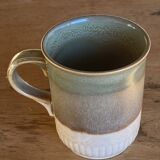 Deux mugs staffordshire