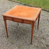 Game table