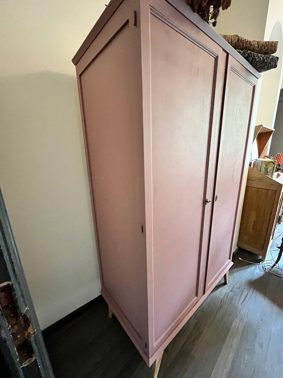 Wardrobe compass feet pink haberdashery