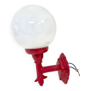 Applique globe rouge,