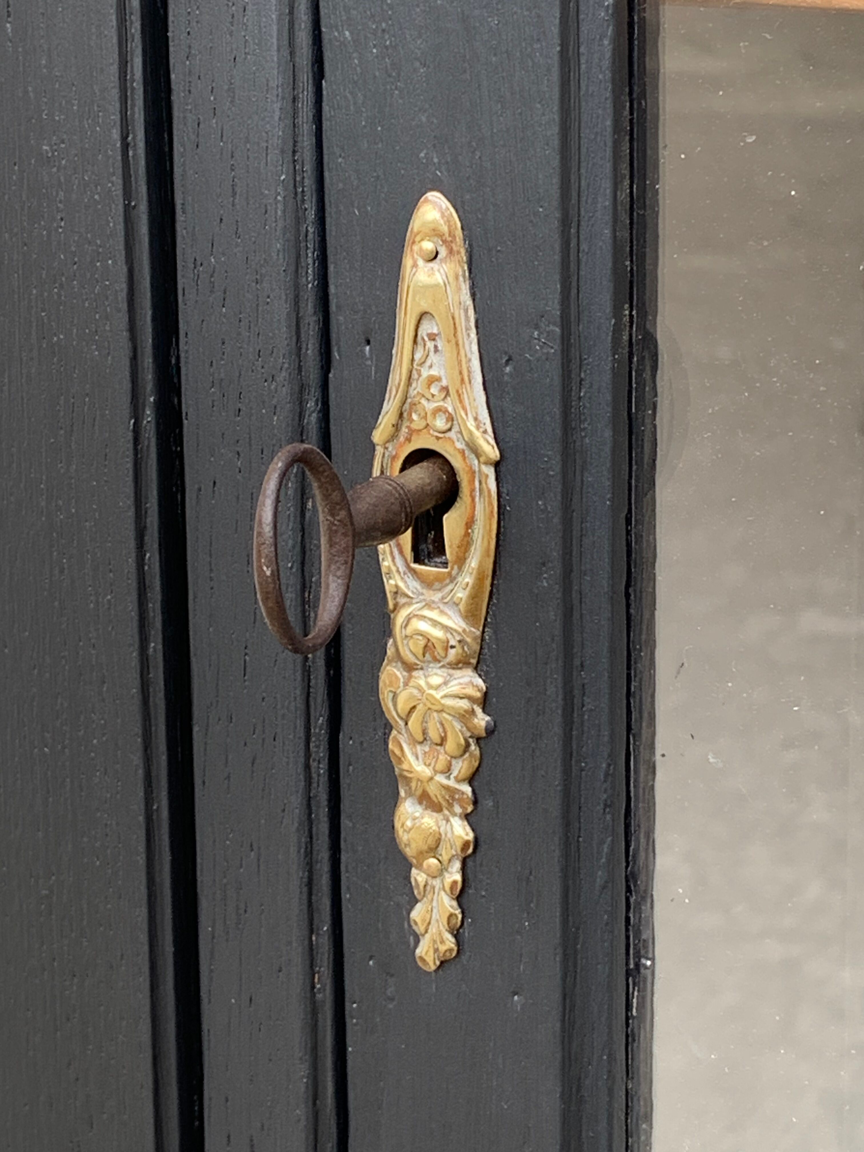 Parisian glazed art deco buffet
