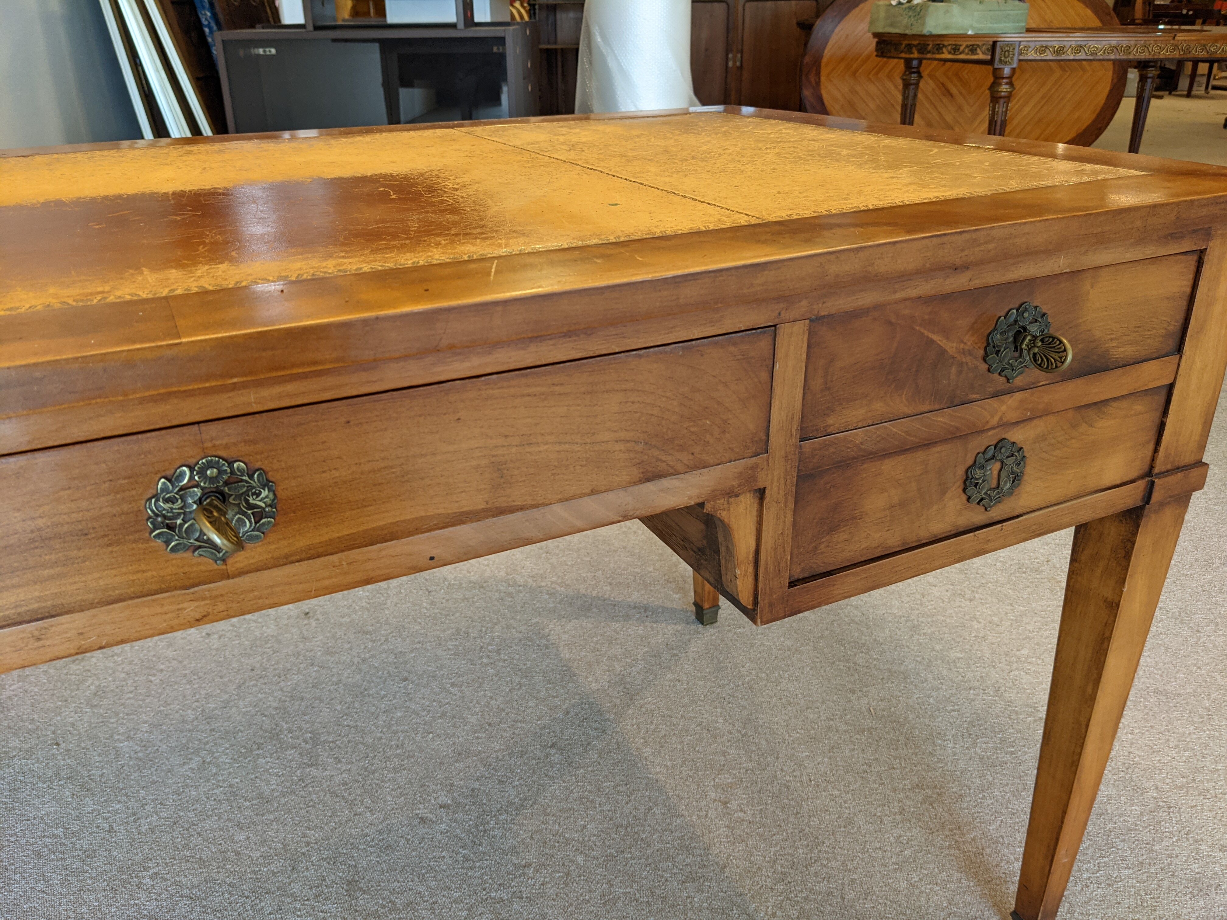 Double-sided Executive Board