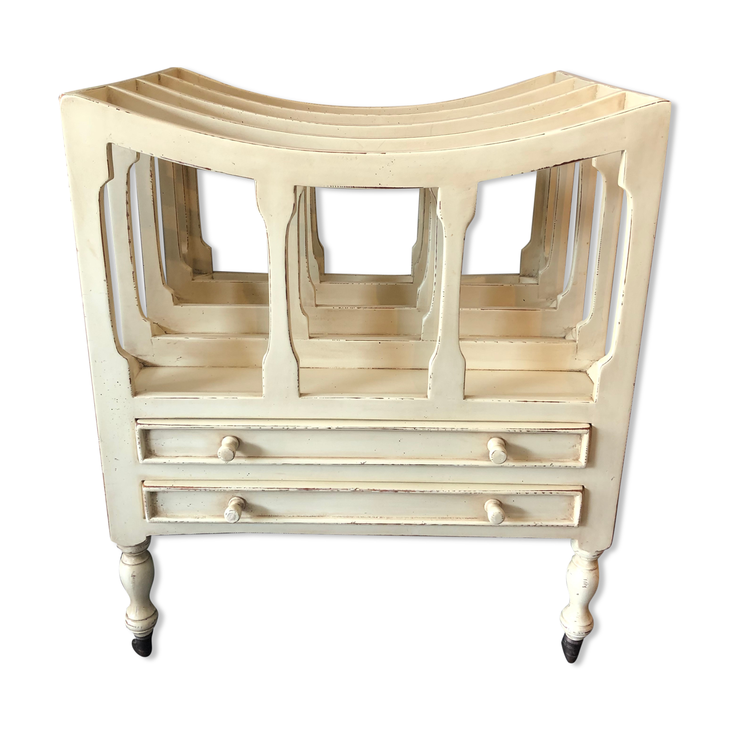 Last wooden magazine door