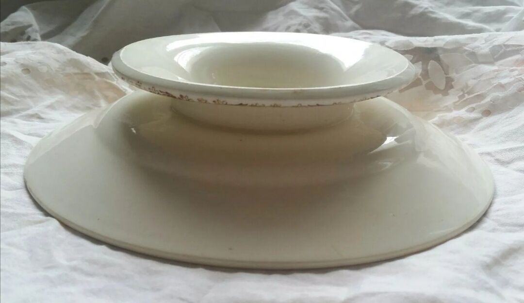 Flower and butterfly footy plate