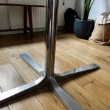 Tulip leg table