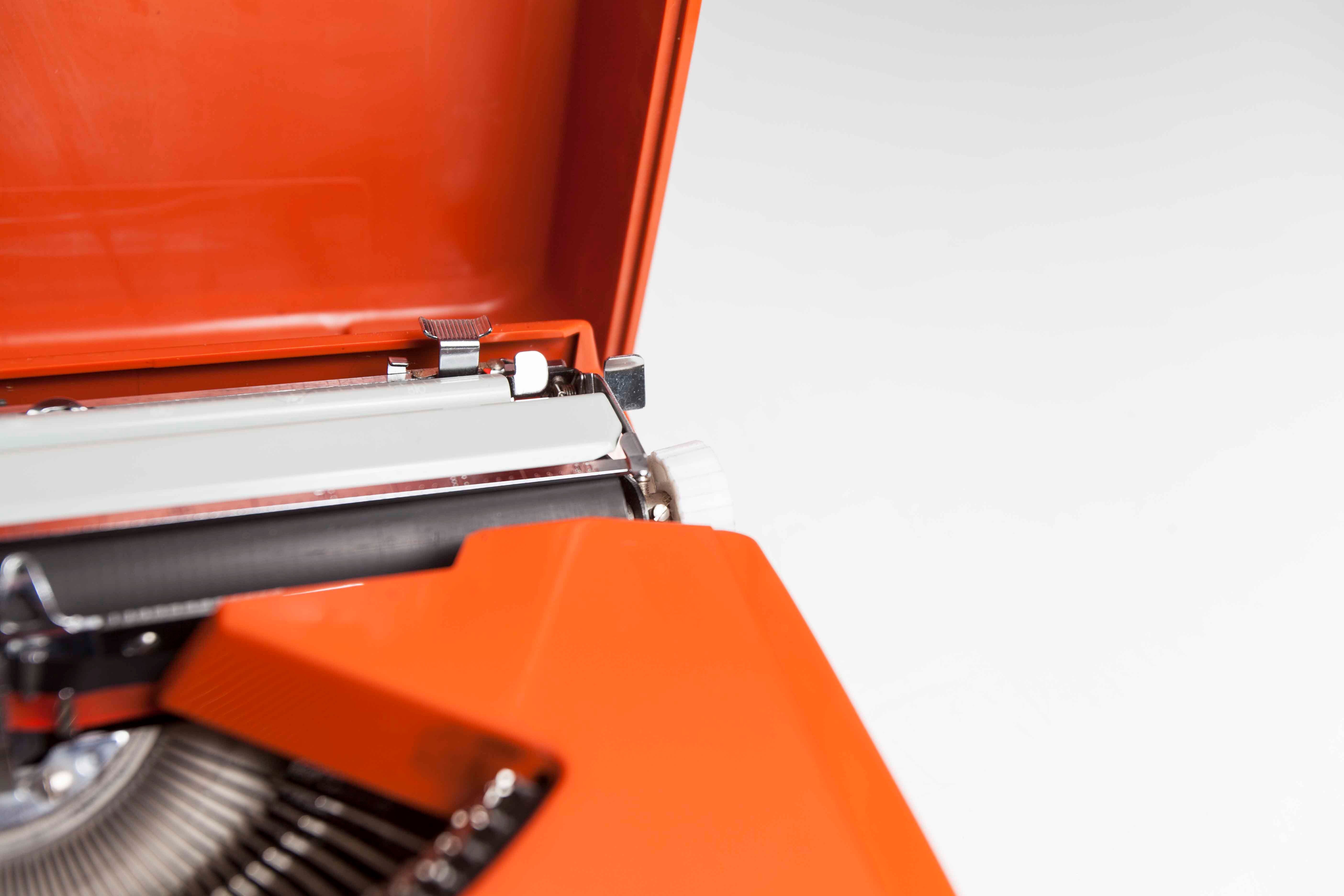 Hermès Baby 1972 new ribbon typewriter