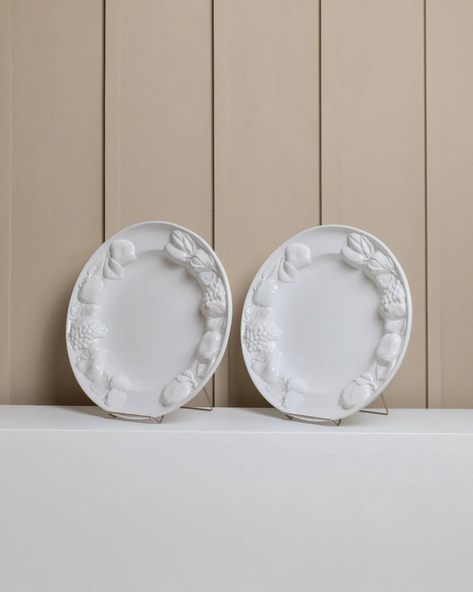 Set of 2 White Ceramic Plates with Sculpted Fruit Relief – Vintage Italy 1980s Mid-Century Decor