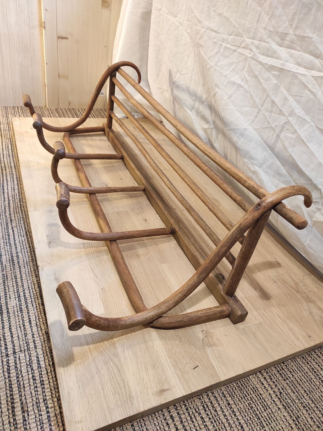 Wall coat rack 1900