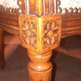 Paire de fauteuil tapissés style Louis XVI