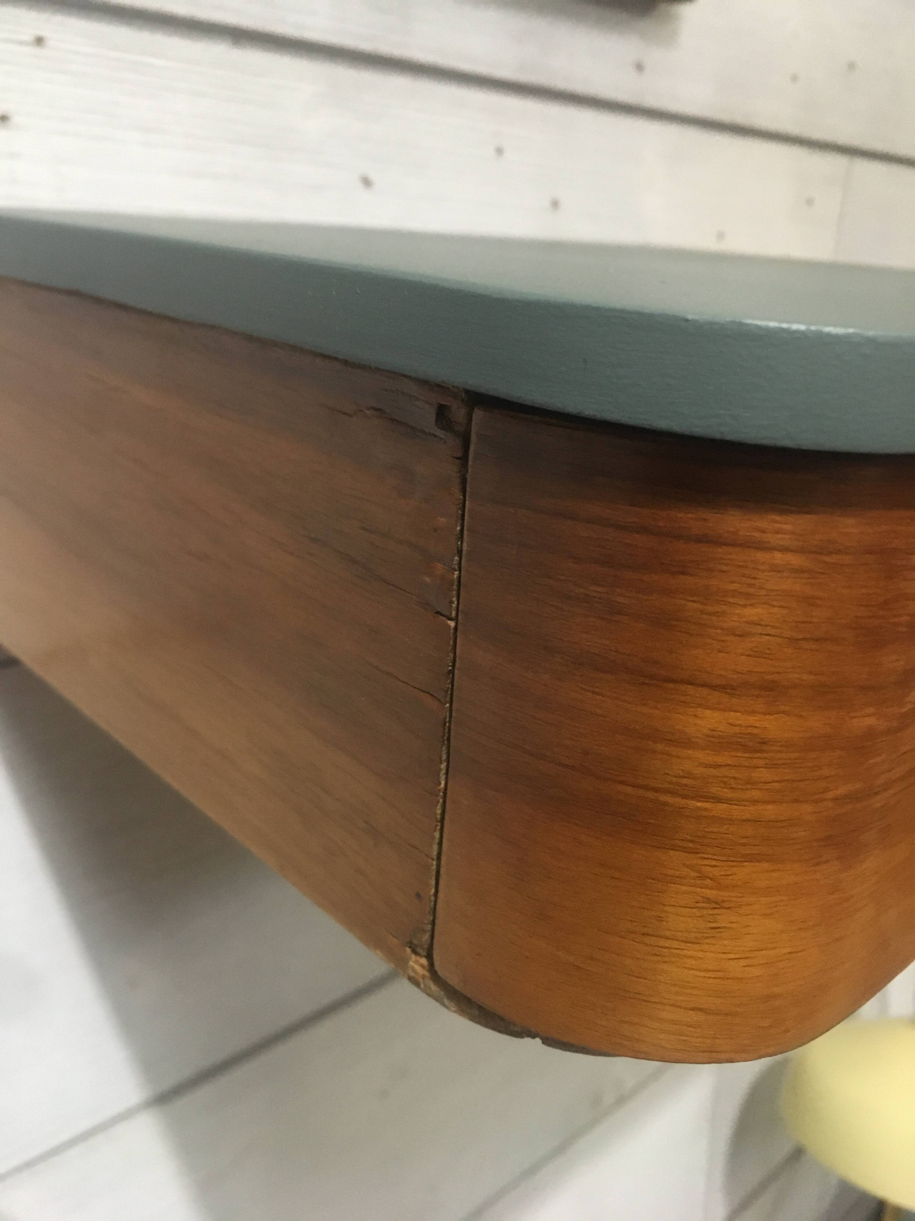 Hanging bedside drawer