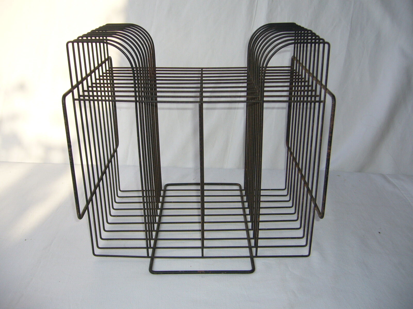 vintage metal vinyl holder