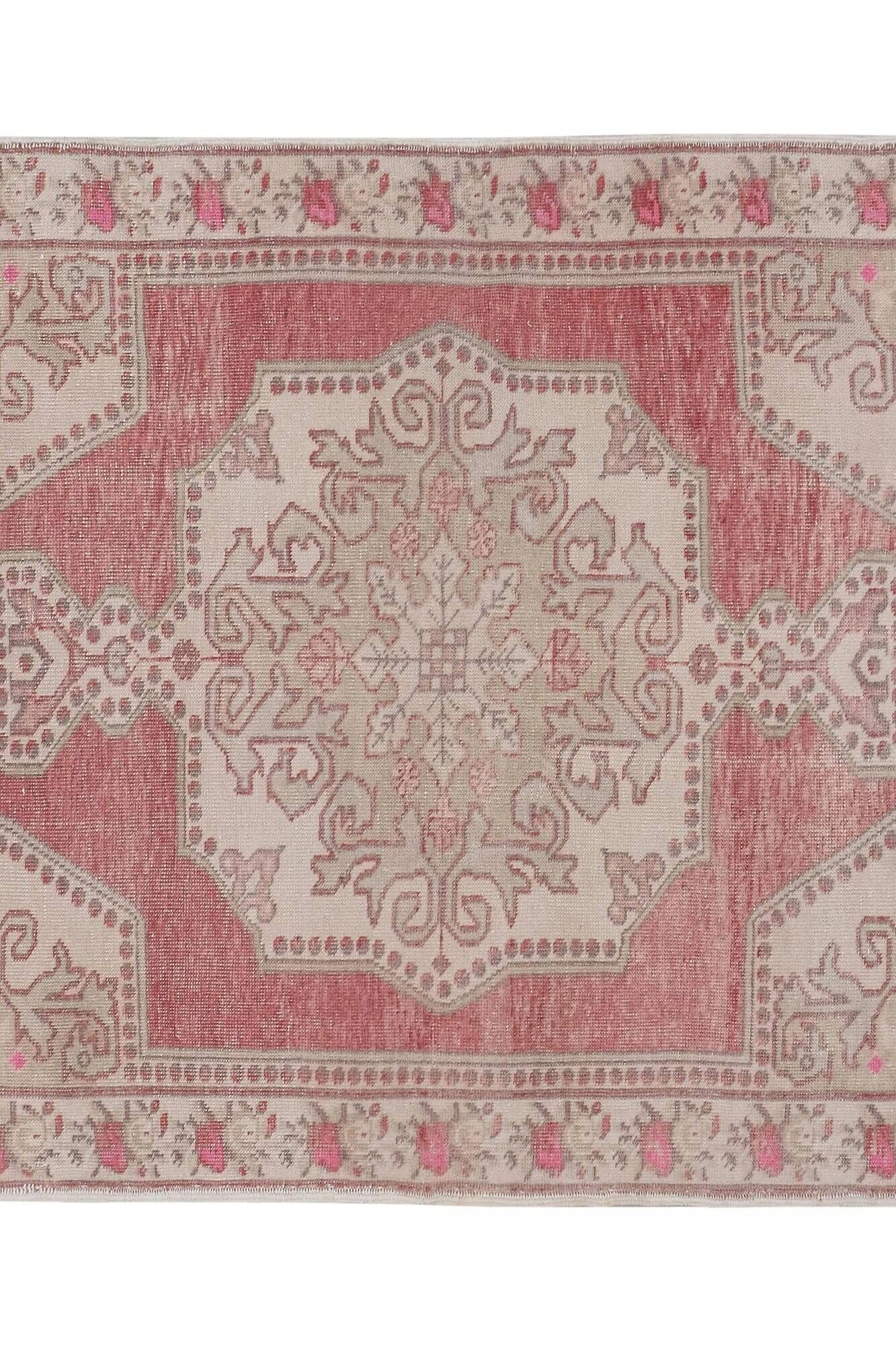 Vintage Turkish handmade rug 139x214 cm